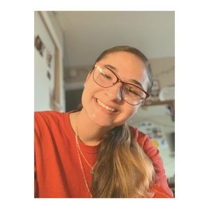 Meet your Posher, Marcela